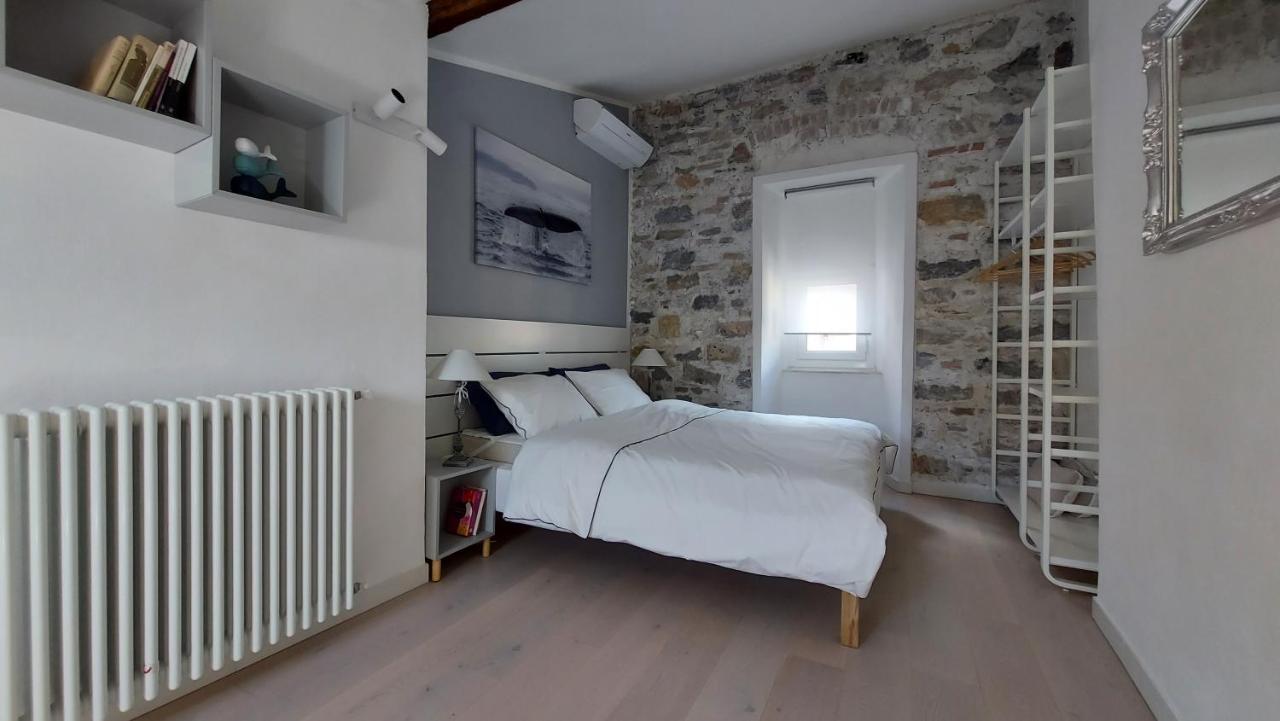 Whale Song Apartment - With Private Parking La Spezia Esterno foto